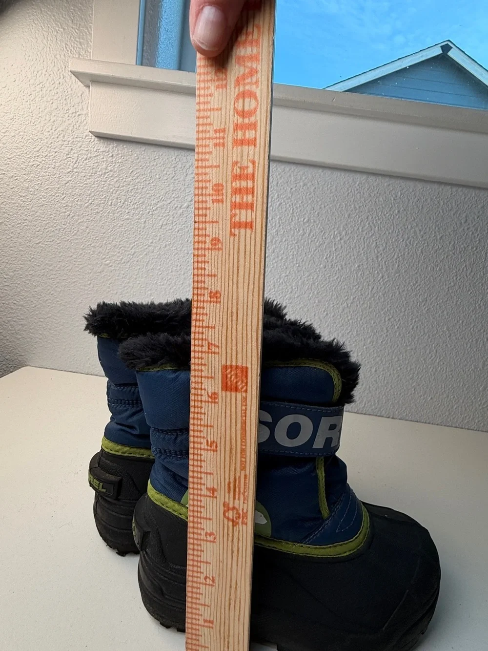 Sorel Kids Winter Snow Boots Blue Black Lime Green Size 11